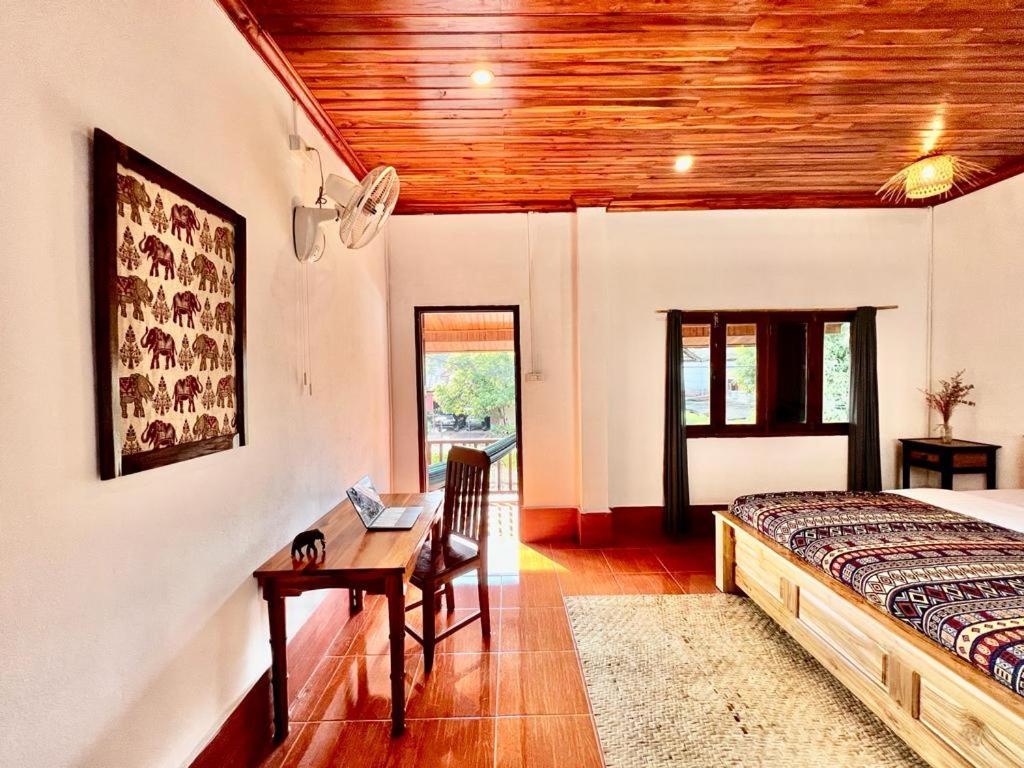 La Casa Hostel Luang Prabang Exterior foto